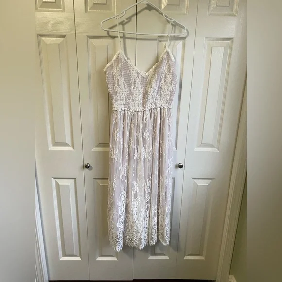 New Aritzia Wilfred Tuberose Dress Lace tiered midi dress - Picture 5 of 11